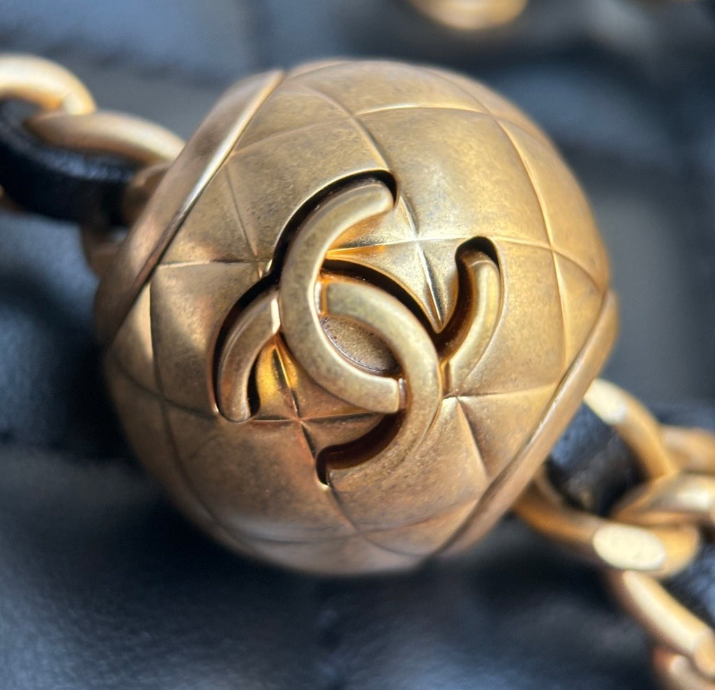 CHANEL-22K Flap bag golden/sliver