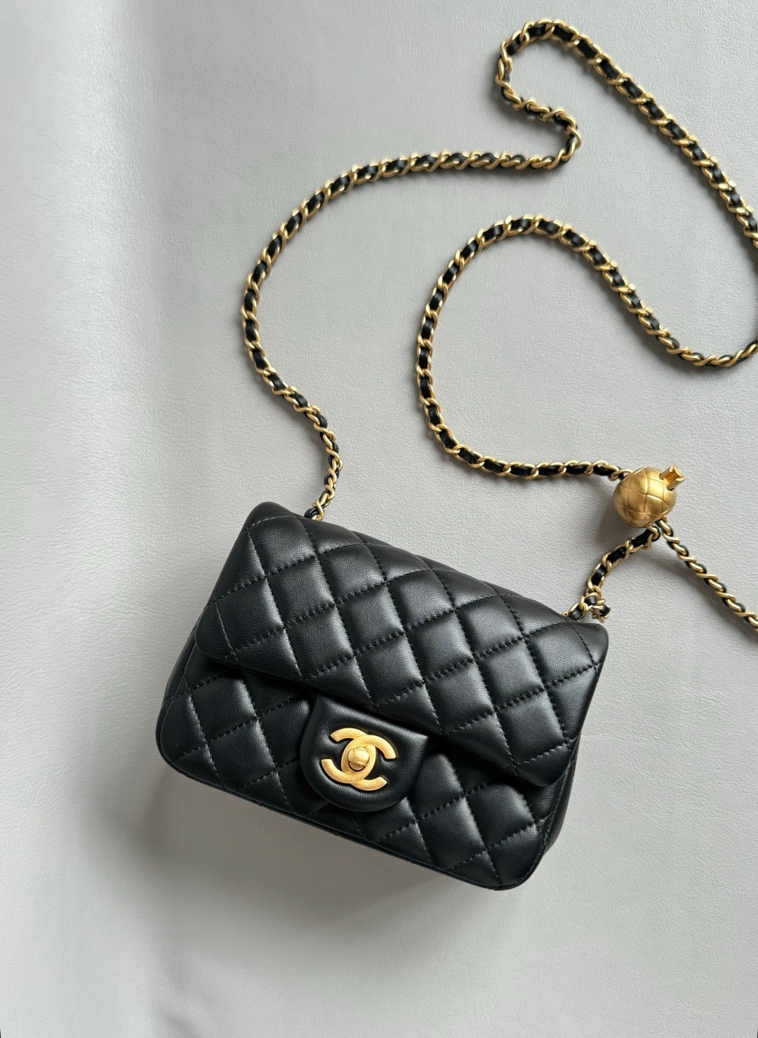 CHANEL-24K  Flap bag golden/sliver