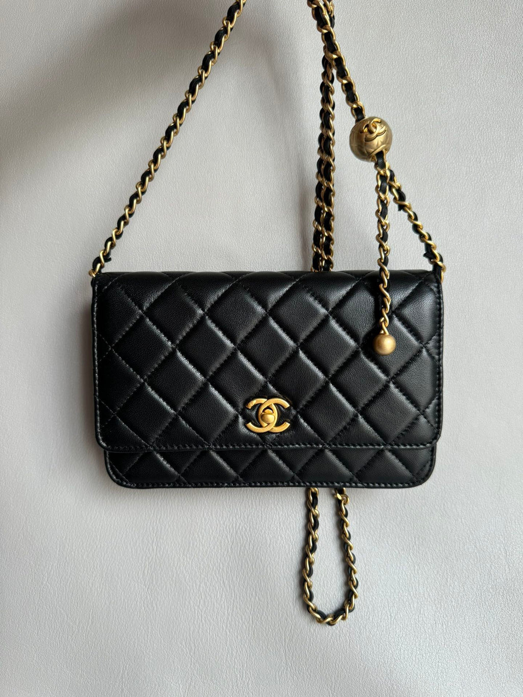 CHANEL-25c WOC bag golden/sliver