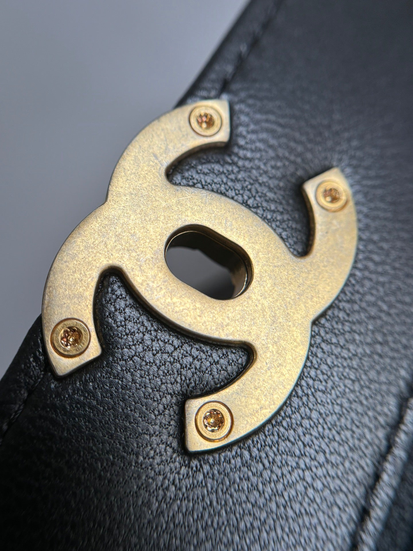 CHANEL-19Bag woc golden/sliver