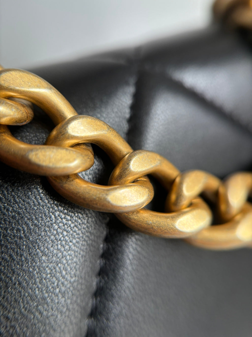 CHANEL-25B  WOC bag golden/sliver