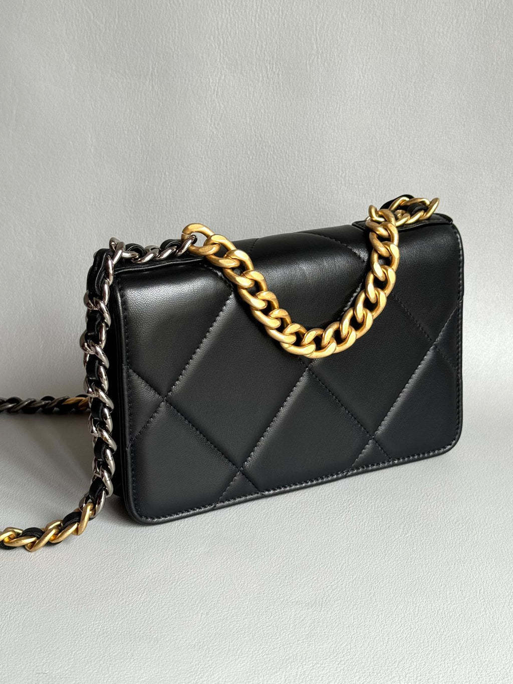 CHANEL-19Bag woc golden/sliver