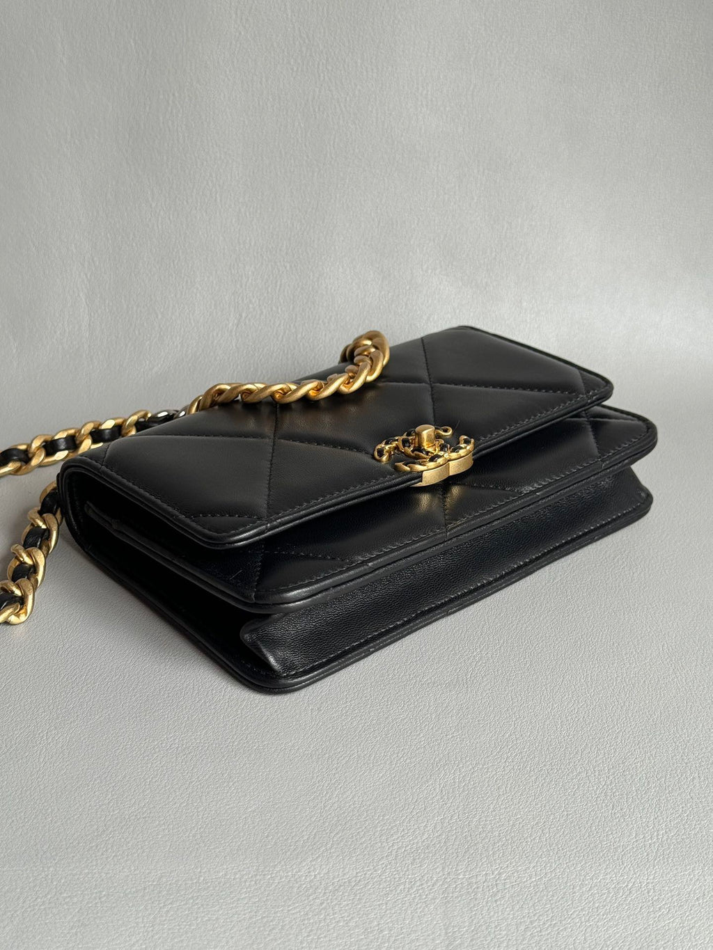 CHANEL-19Bag woc golden/sliver