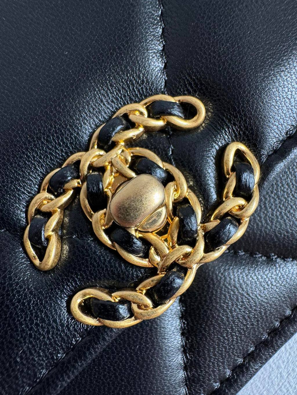 CHANEL-25B  WOC bag golden/sliver