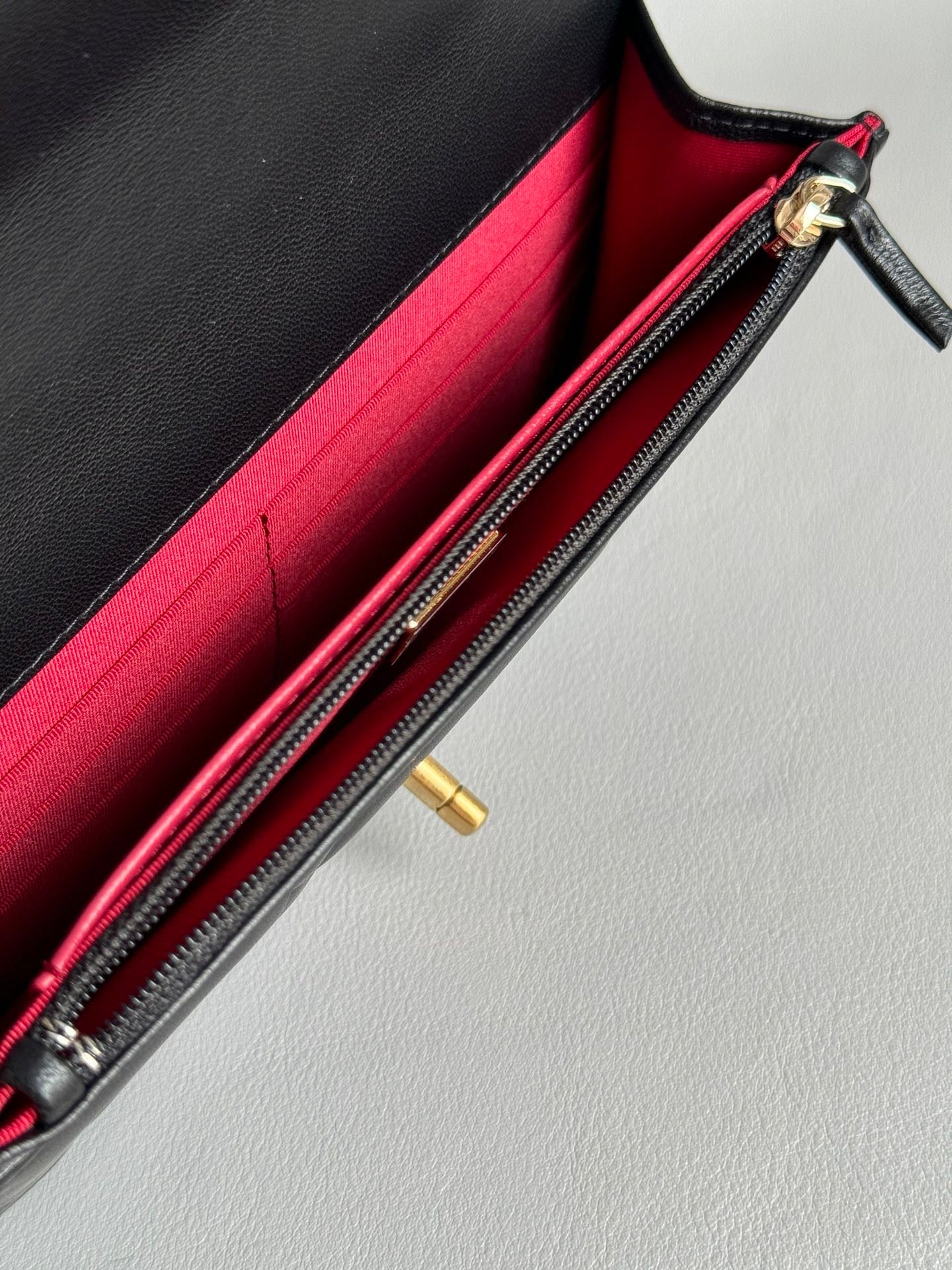 CHANEL-25B  WOC bag golden/sliver