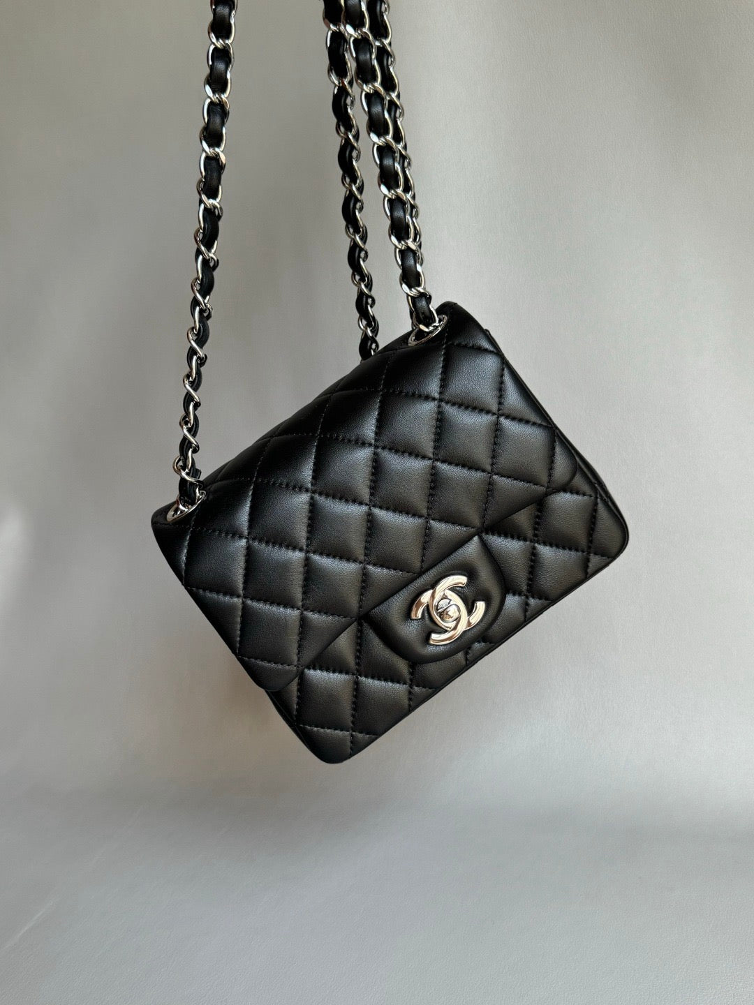 CHANEL- 24C Flap bag golden/sliver