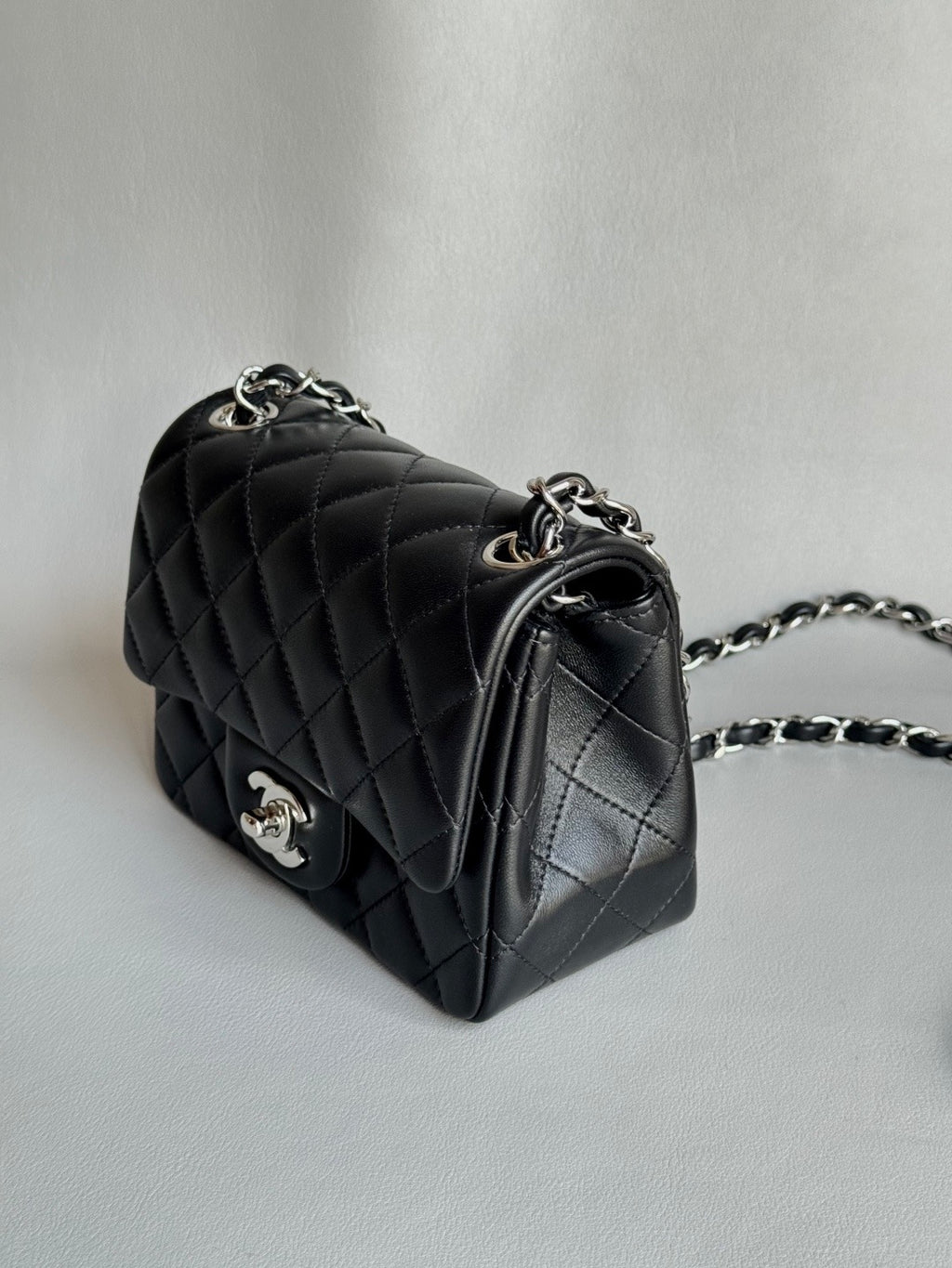 CHANEL- 24C Flap bag golden/sliver