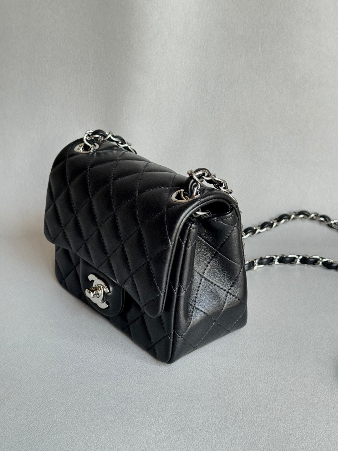 CHANEL- 24C Flap bag golden/sliver