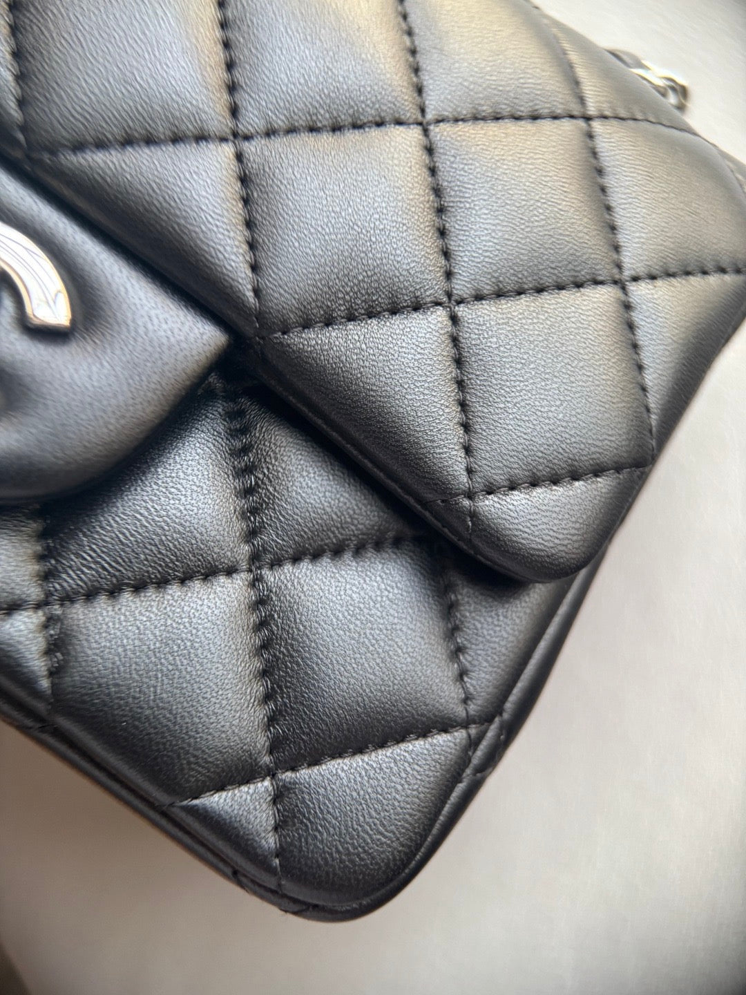 CHANEL- 24C Flap bag golden/sliver