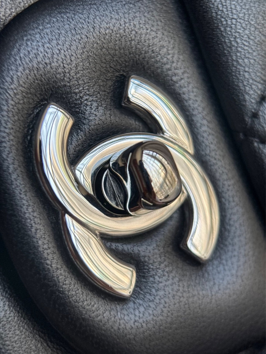 CHANEL- 24C Flap bag golden/sliver