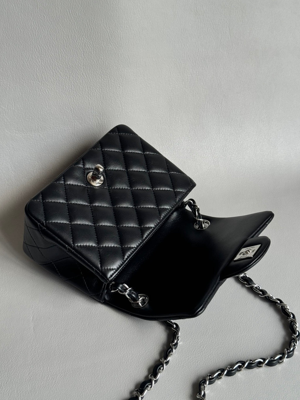 CHANEL- 24C Flap bag golden/sliver