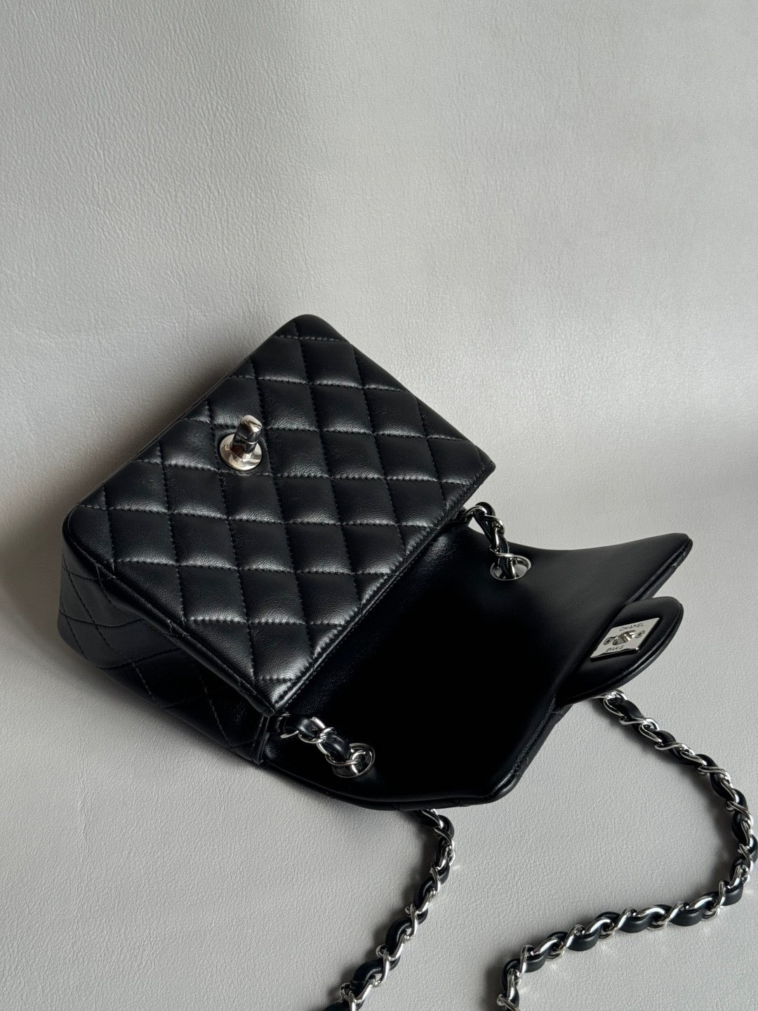 CHANEL- 24C Flap bag golden/sliver