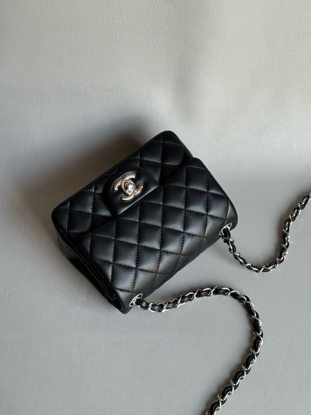 CHANEL- 24C Flap bag golden/sliver