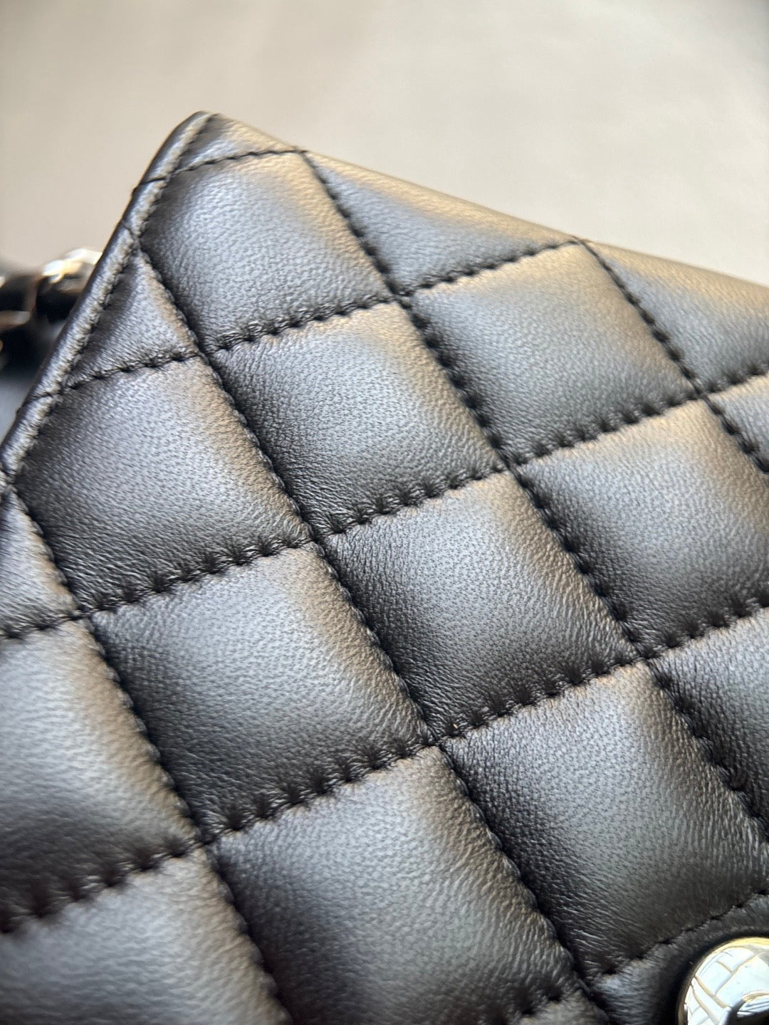 CHANEL- 24C Flap bag golden/sliver