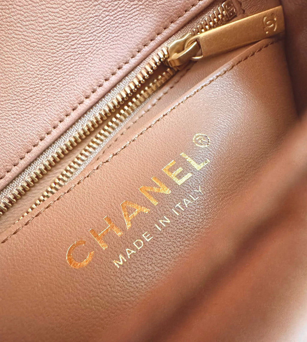 CHANEL-22K Flap bag golden/sliver