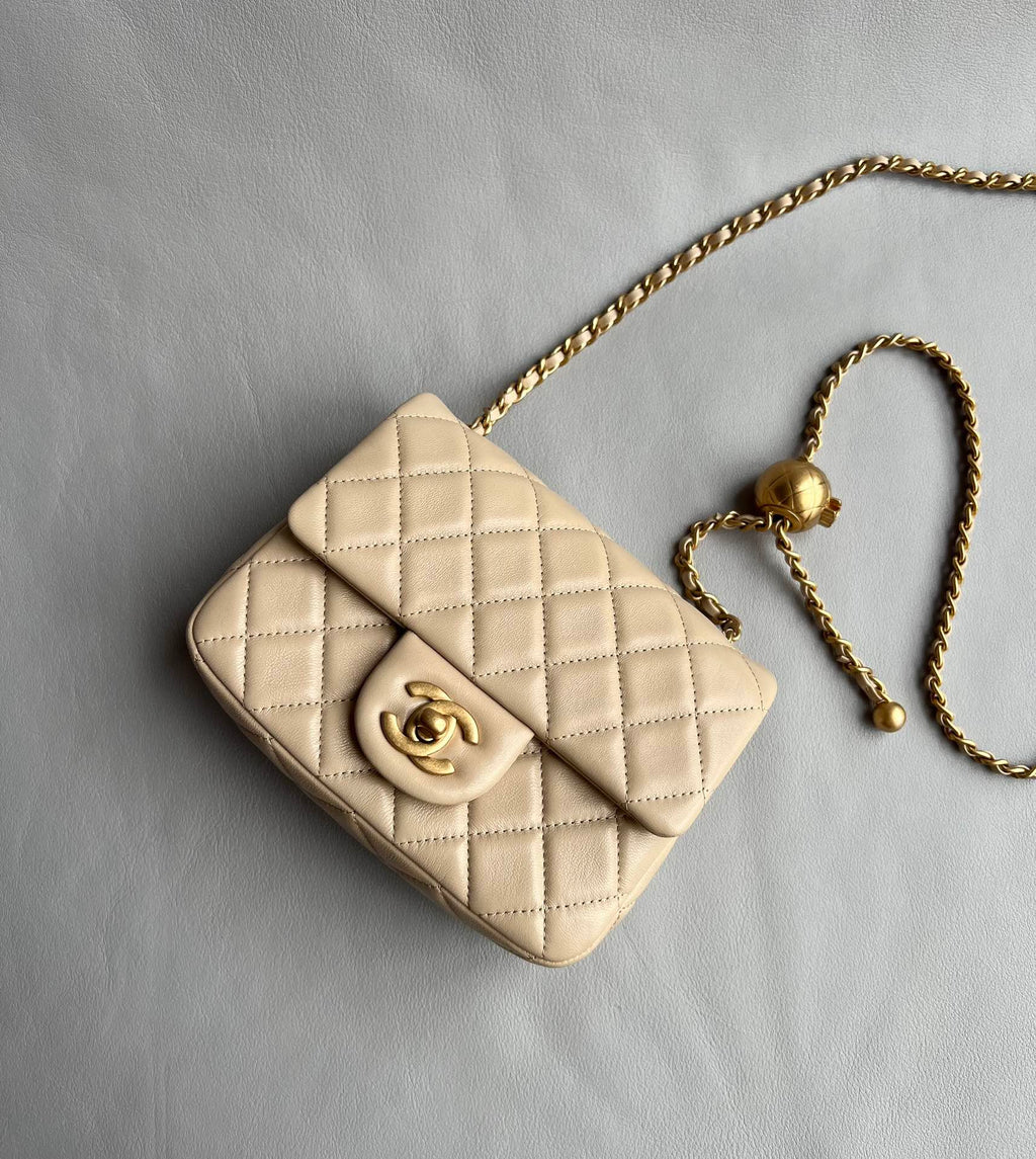 CHANEL-22K Flap bag golden/sliver