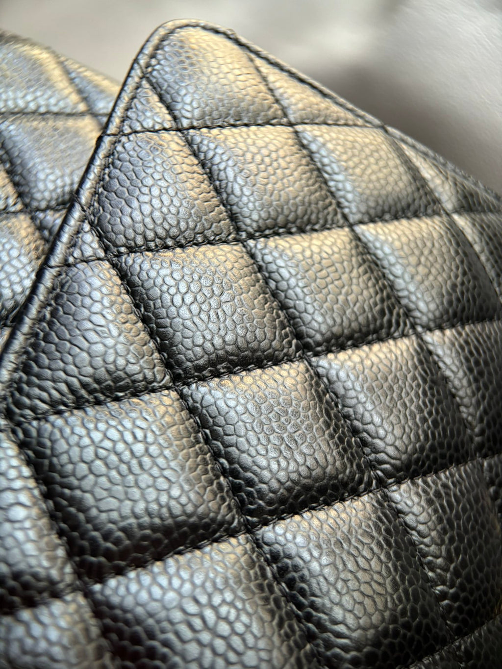 CHANEL- Jumbo28 bag golden/sliver