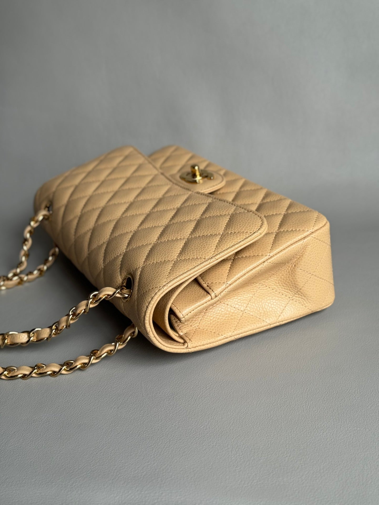 CHANEL- Jumbo28 bag golden/sliver