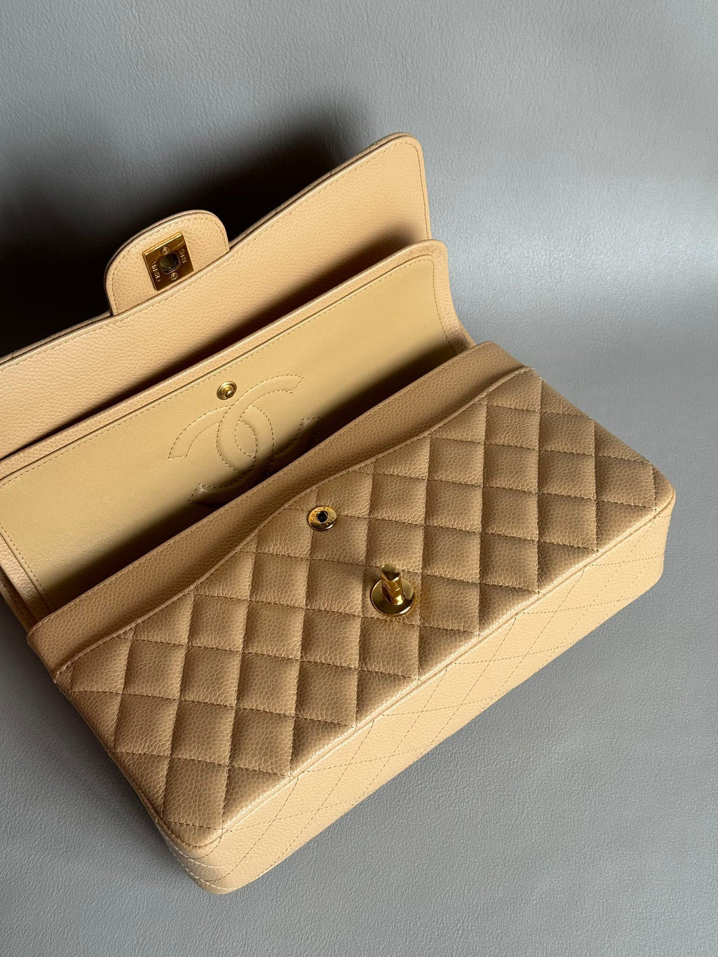 CHANEL- Jumbo28 bag golden/sliver