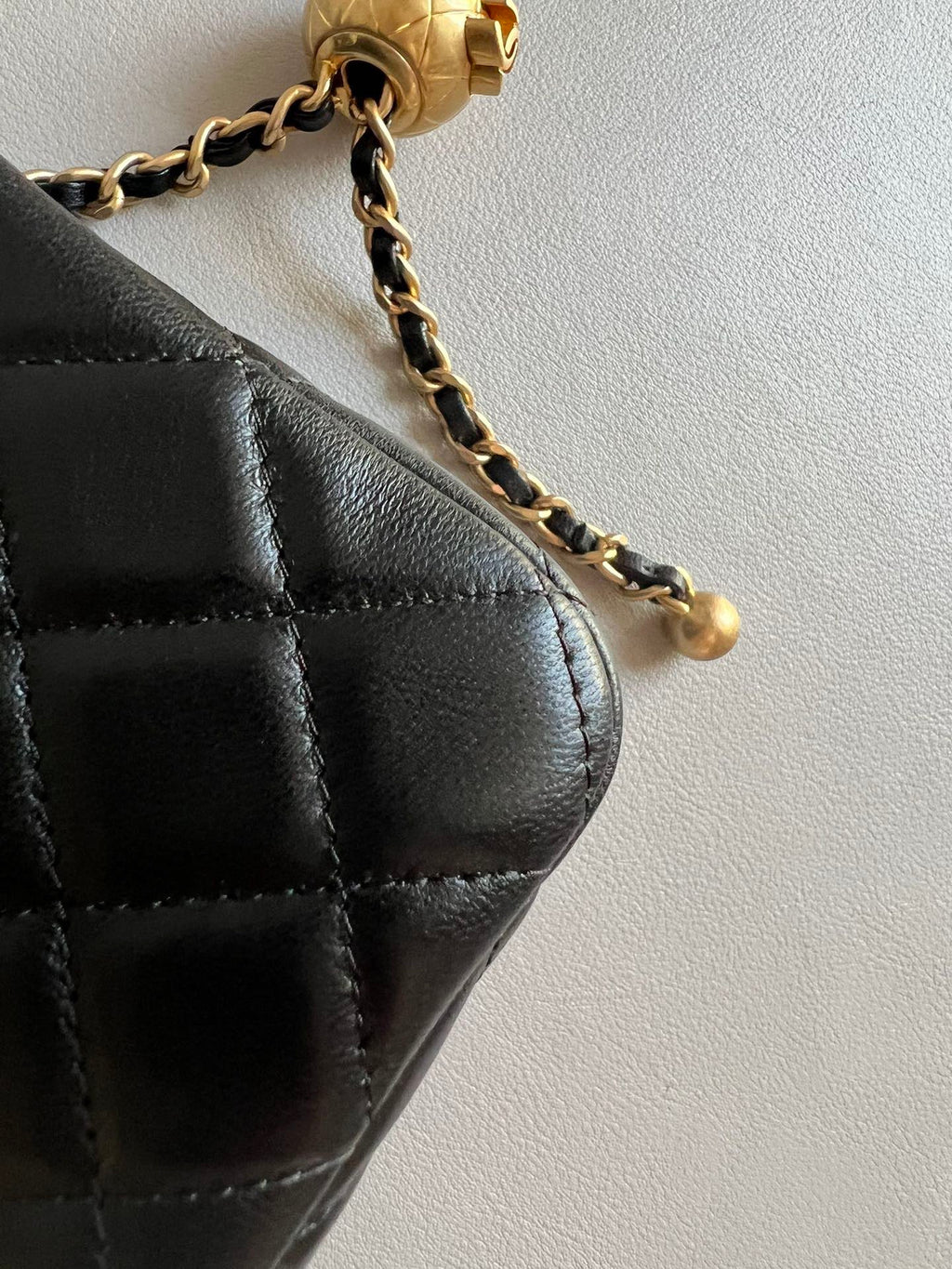 CHANEL-22K Flap bag golden/sliver