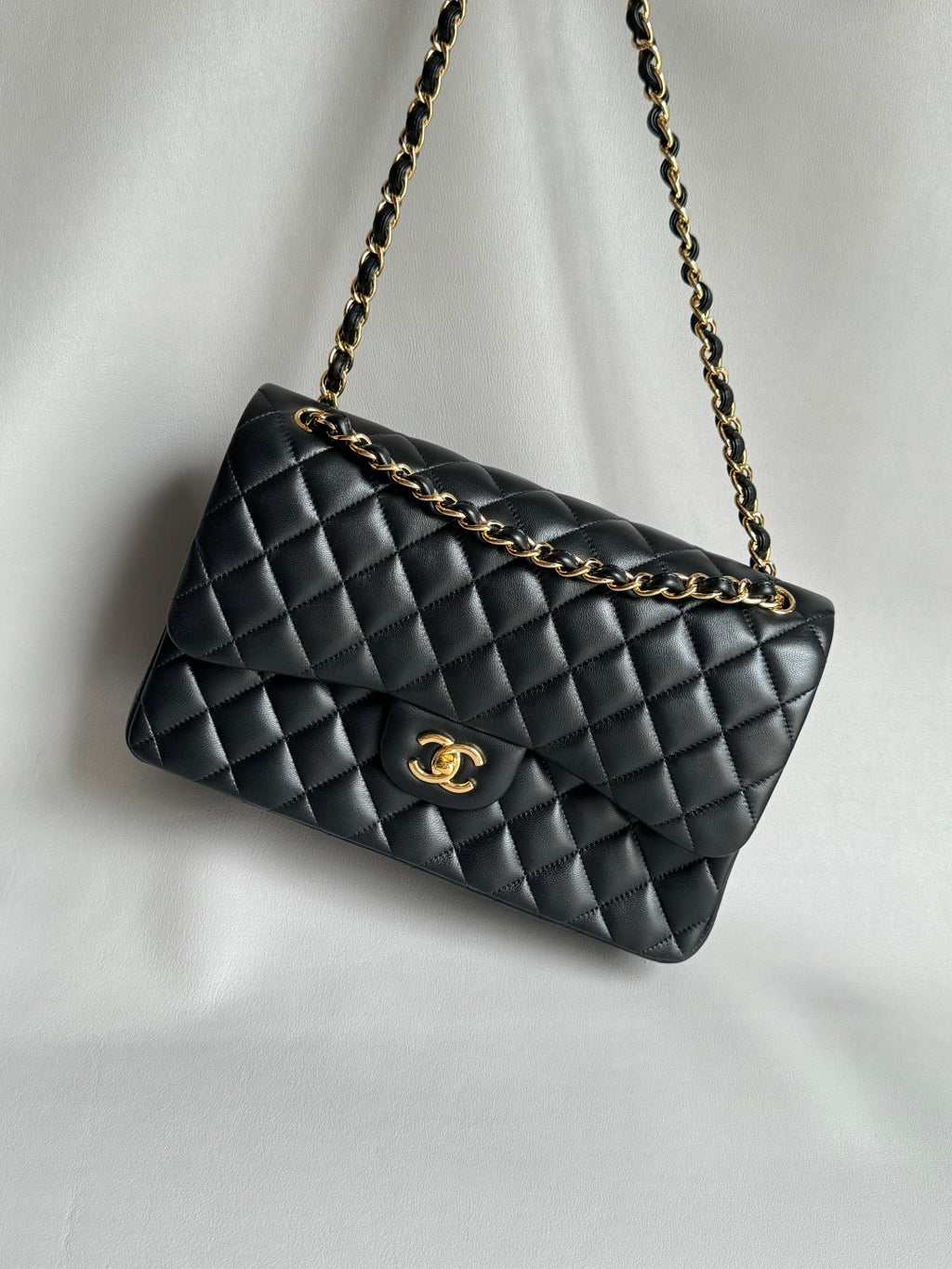 CHANEL- Classic Flag 30bag golden/sliver