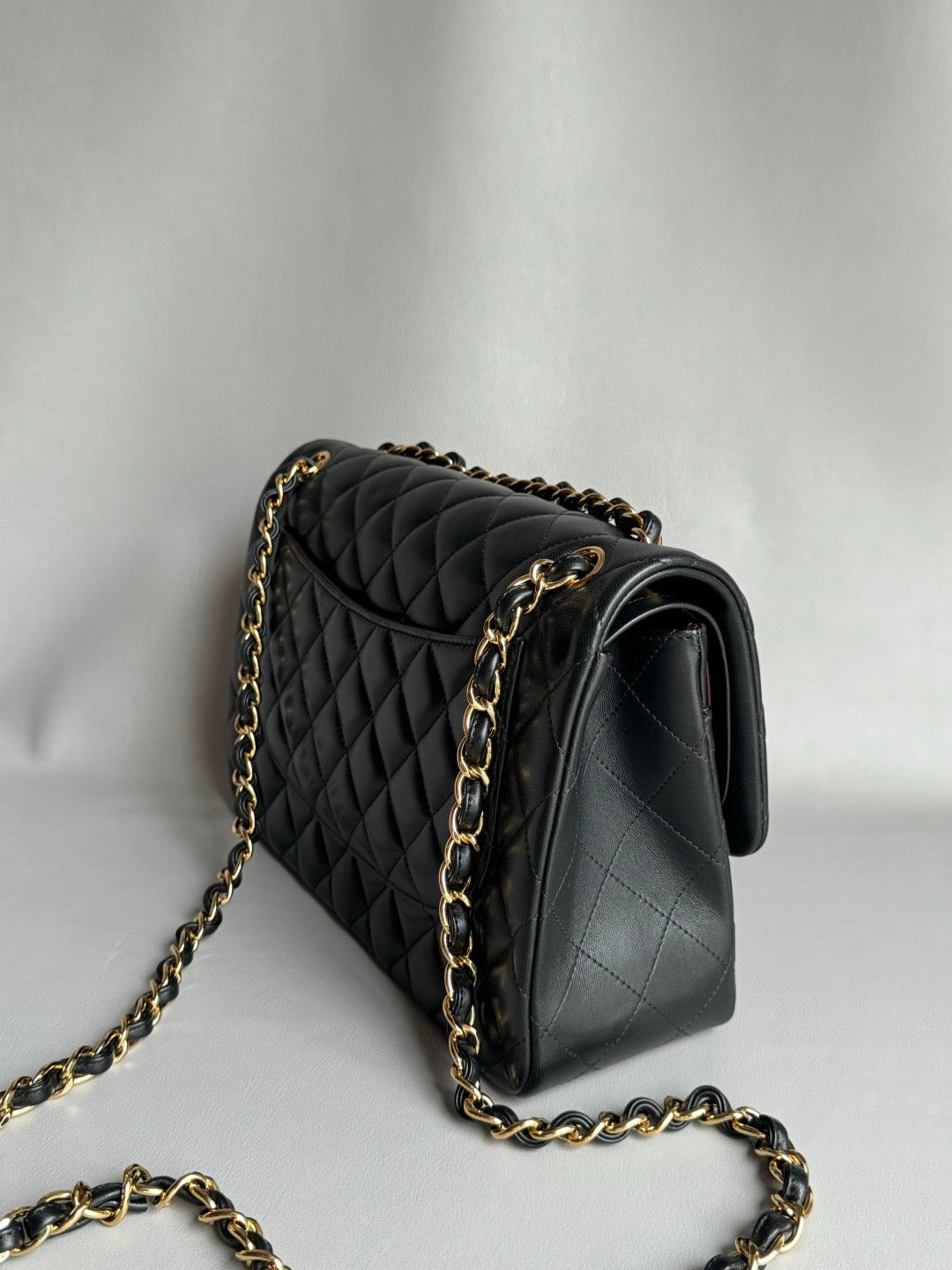 CHANEL- Classic Flag 30bag golden/sliver