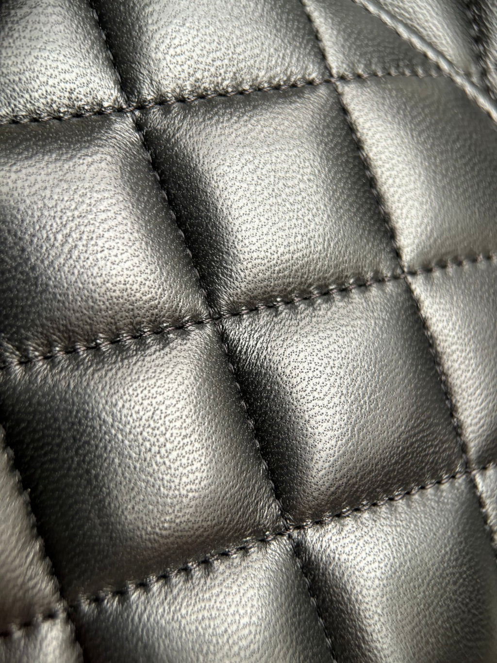 CHANEL- Classic Flag 30bag golden/sliver