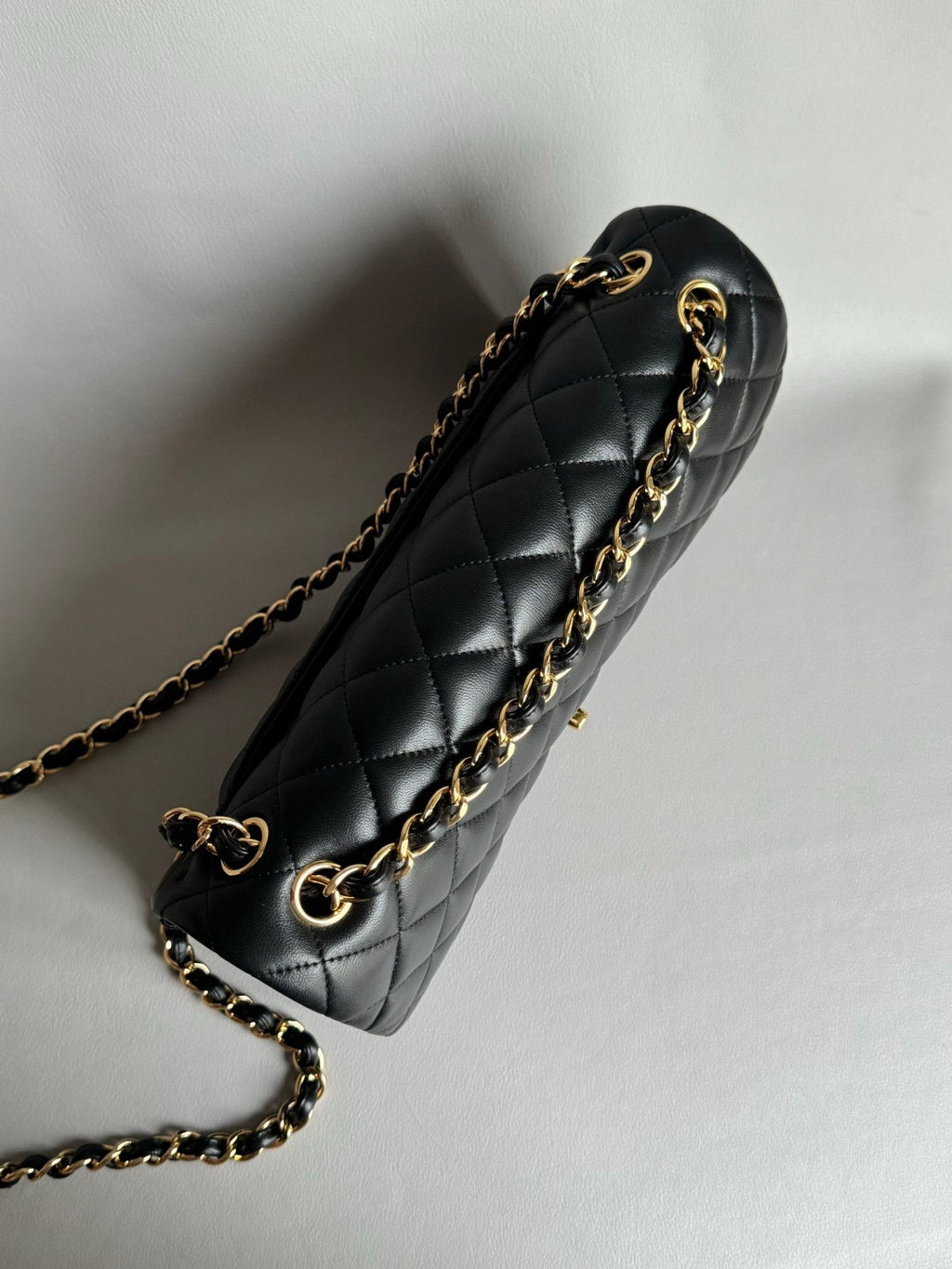 CHANEL- Classic Flag 30bag golden/sliver