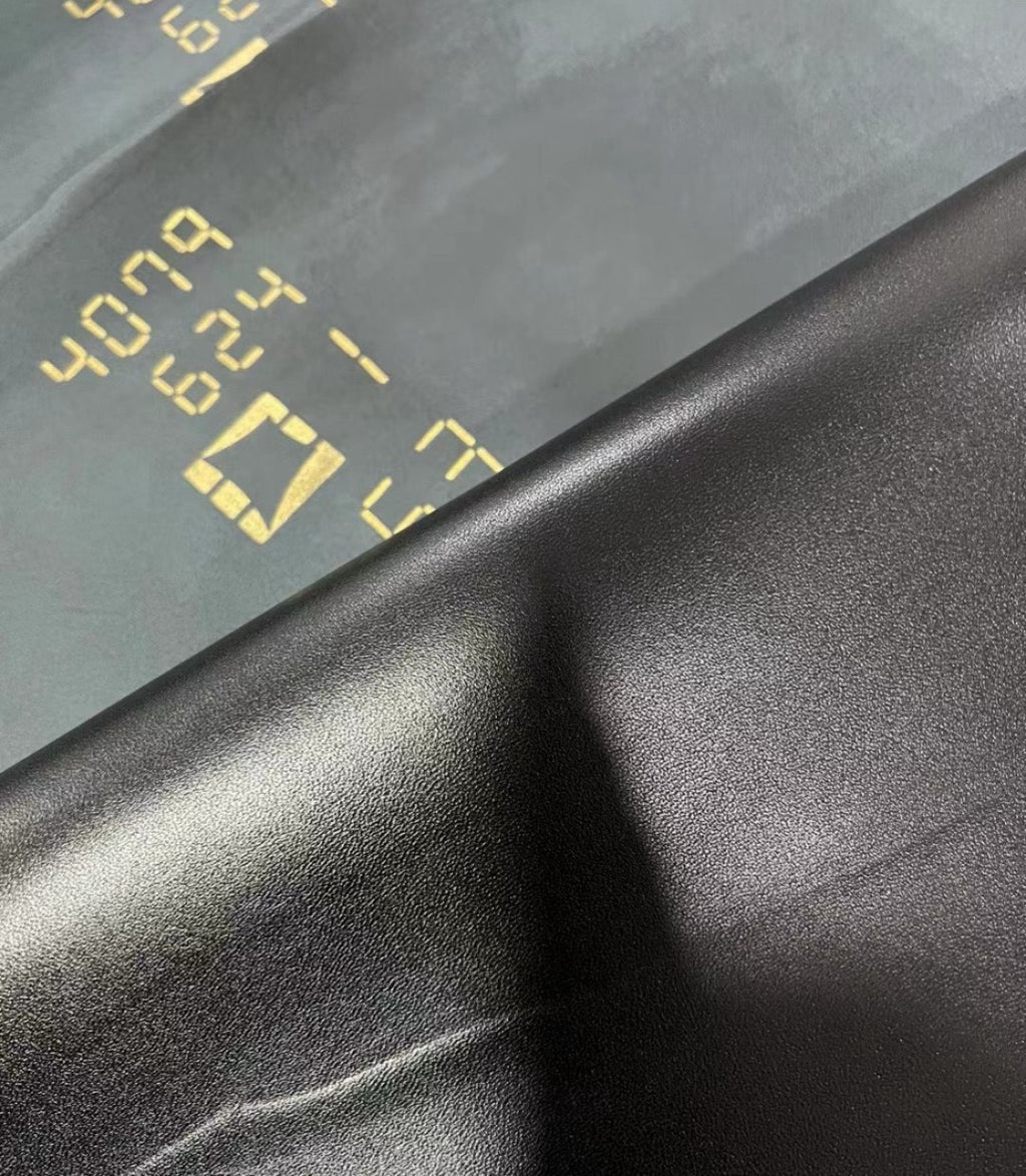 CHANEL- Classic Flag 30bag golden/sliver