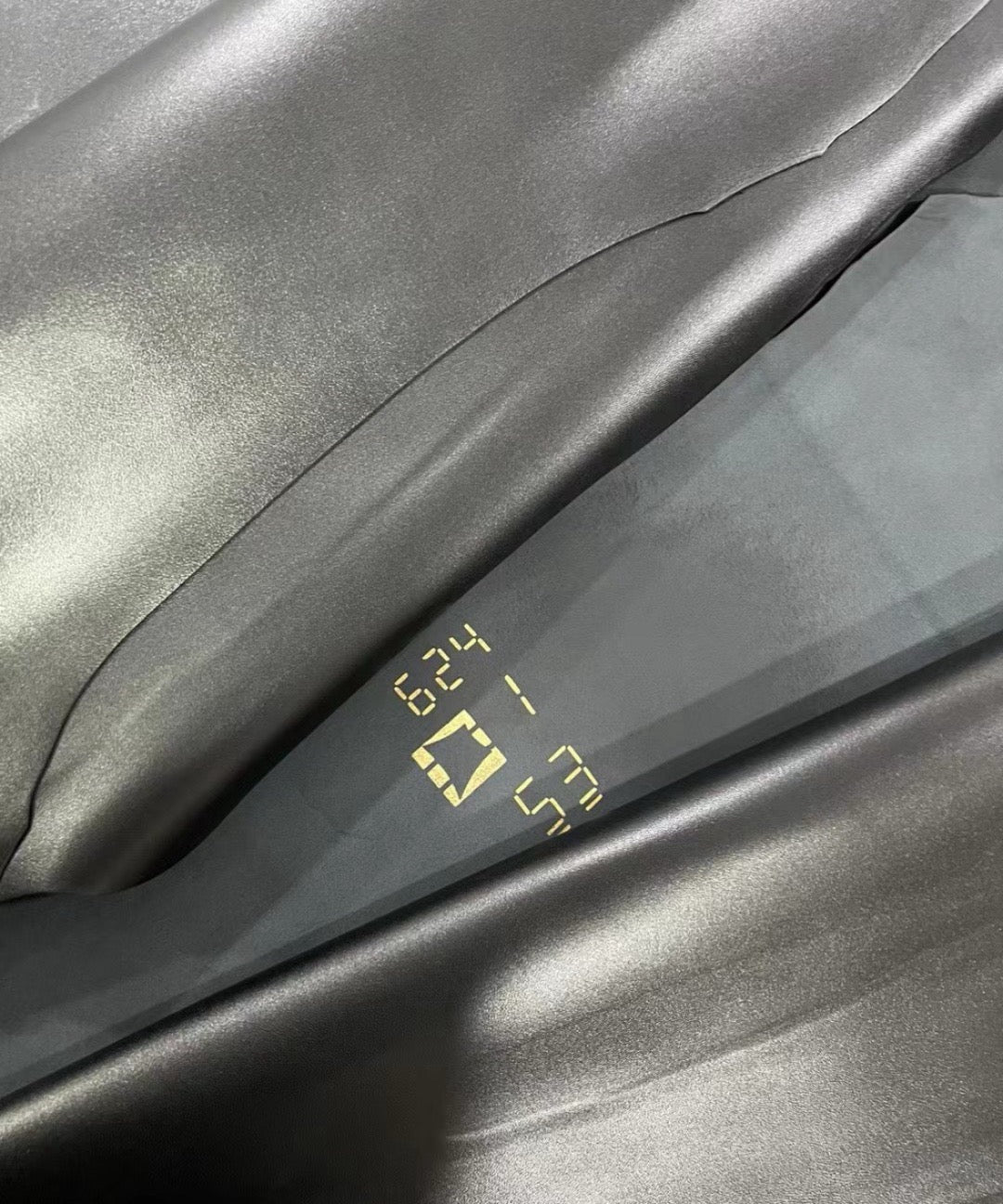 CHANEL- Classic Flag 30bag golden/sliver