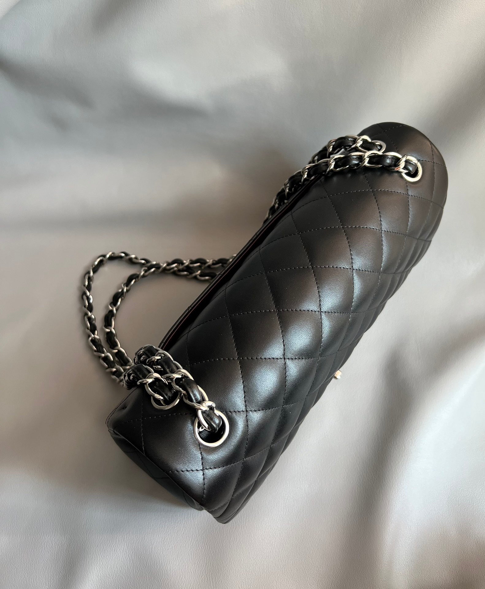 CHANEL- Classic Flag 30bag golden/sliver