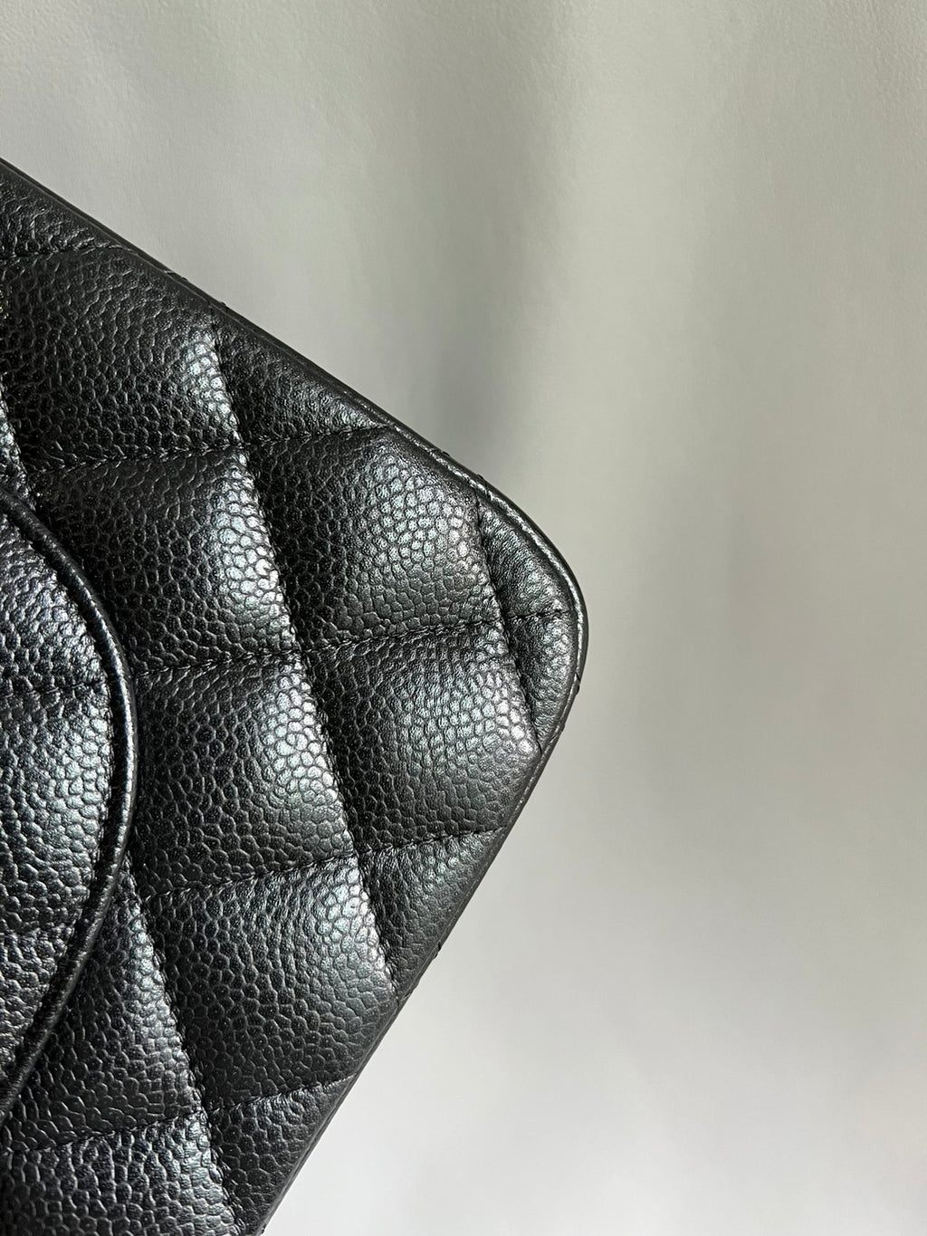 CHANEL- Classic Jumbo Flag bag golden/sliver