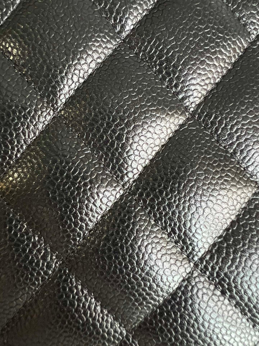 CHANEL- Classic Jumbo Flag bag golden/sliver