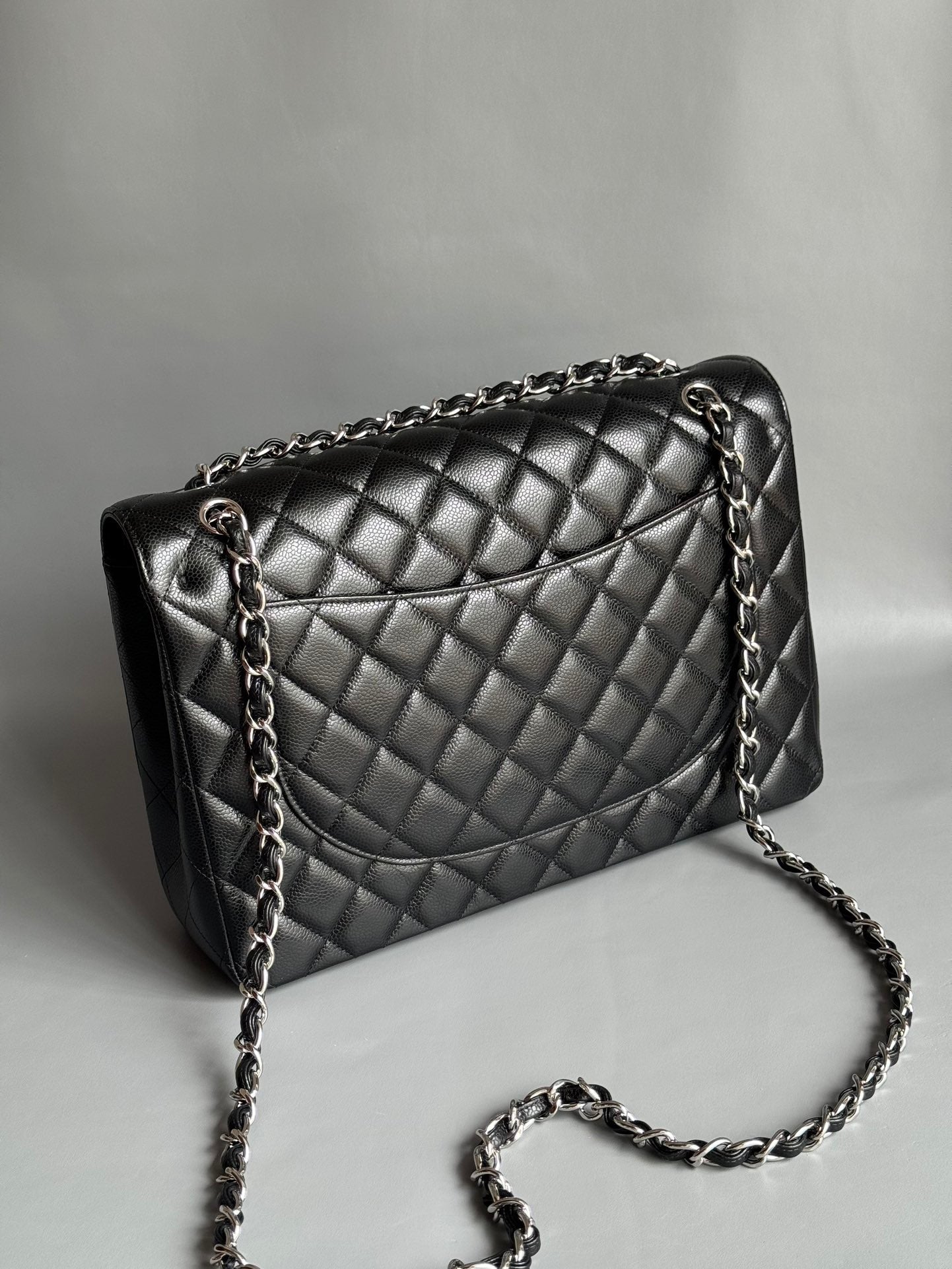 CHANEL-Maxi bag golden/sliver