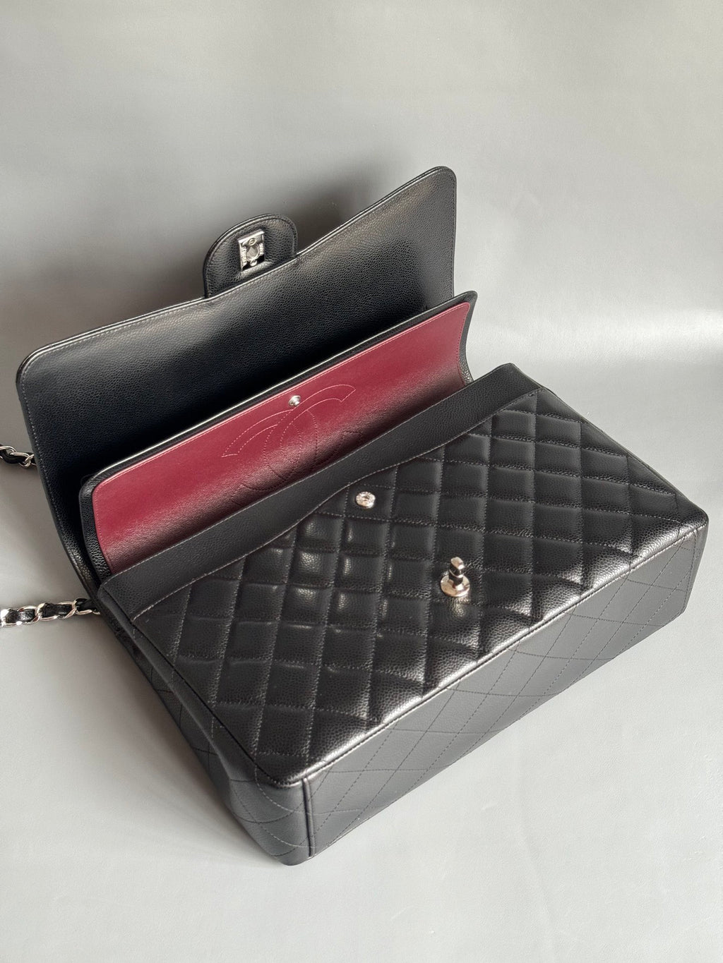 CHANEL-Maxi bag golden/sliver