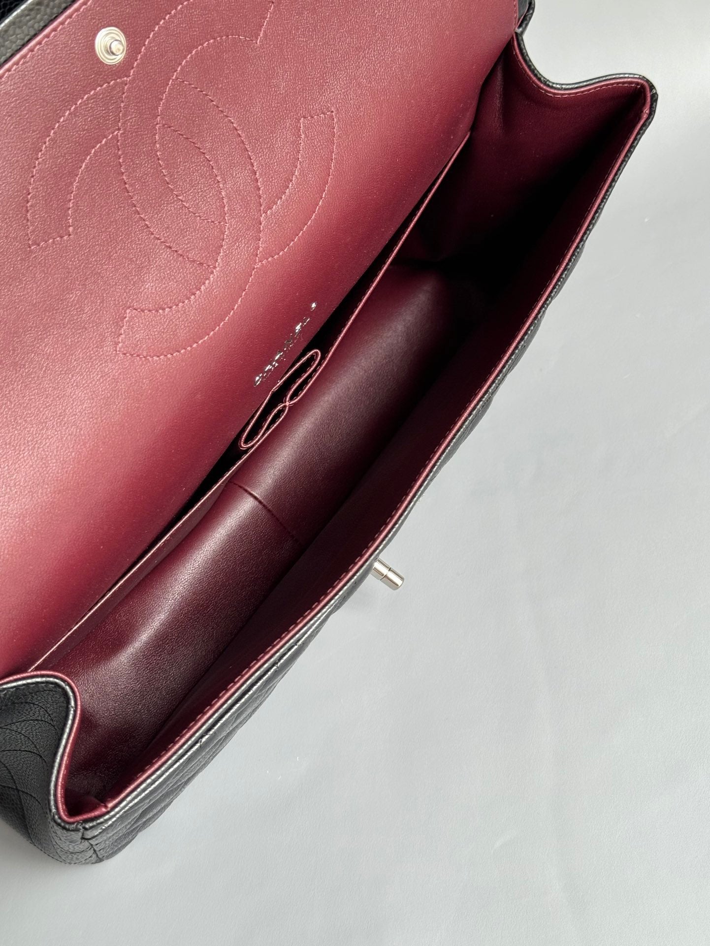 CHANEL-Maxi bag golden/sliver