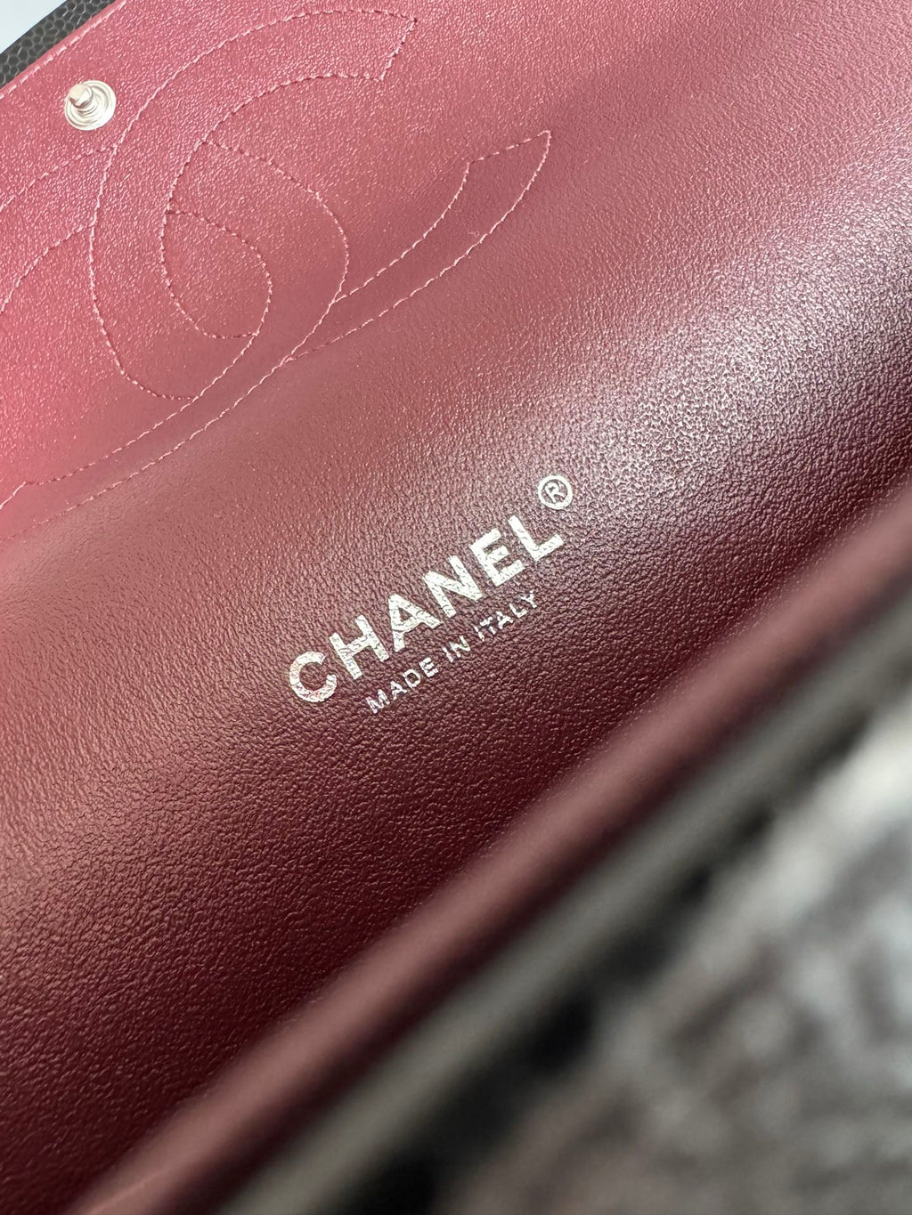 CHANEL-Maxi bag golden/sliver