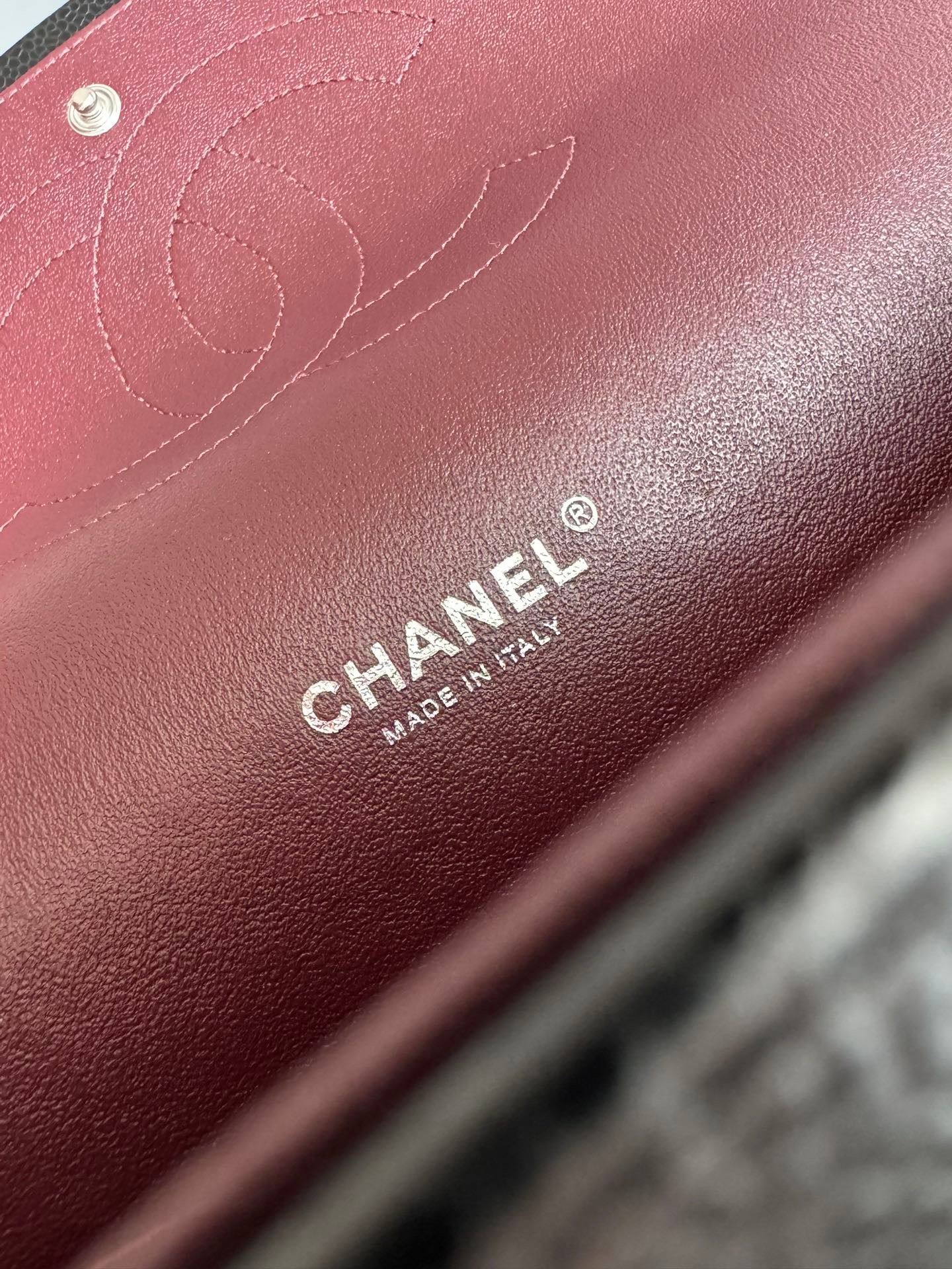 CHANEL-Maxi bag golden/sliver