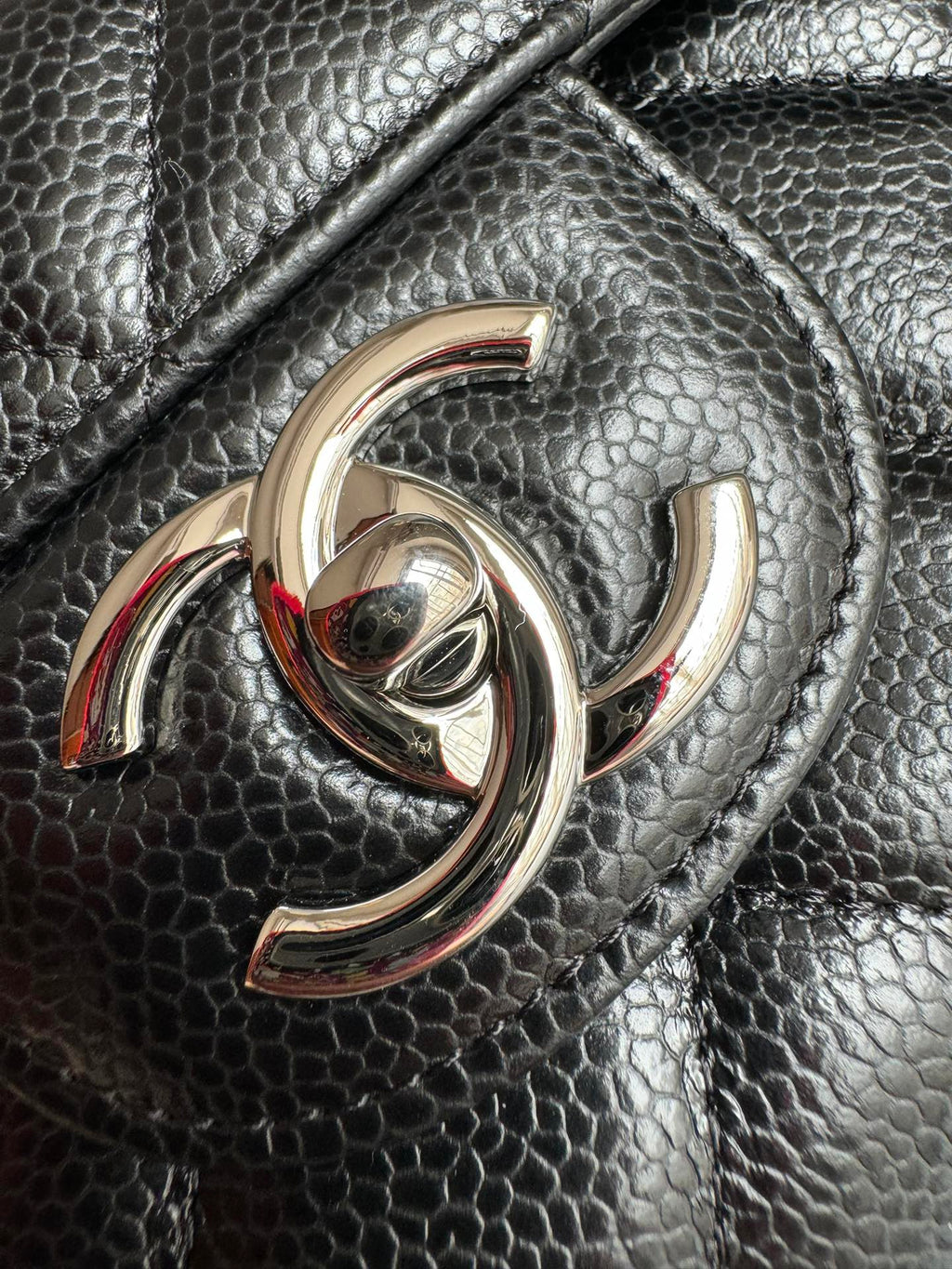 CHANEL-Maxi bag golden/sliver