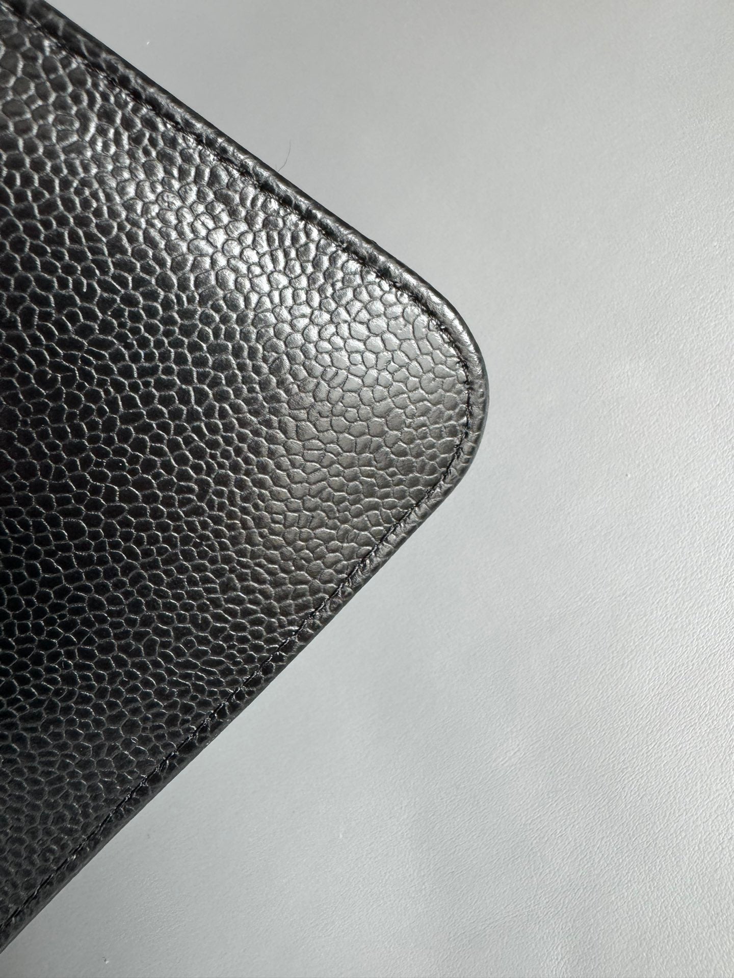 CHANEL-Maxi bag golden/sliver