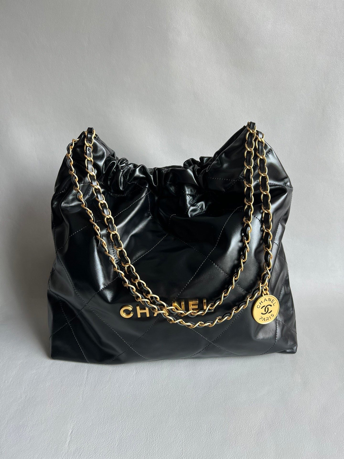 CHANEL-22bag mini golden/sliver