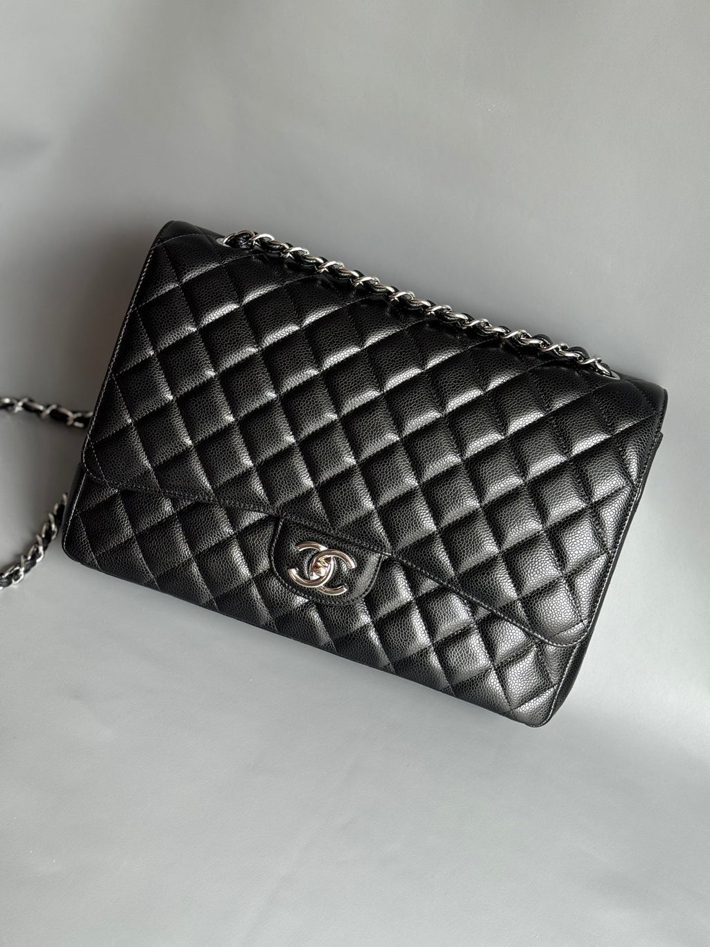 CHANEL-Maxi bag golden/sliver