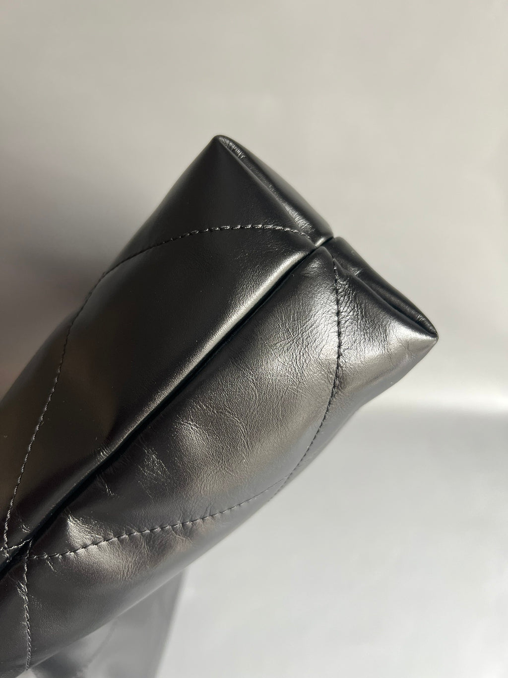 CHANEL-22bag mini golden/sliver