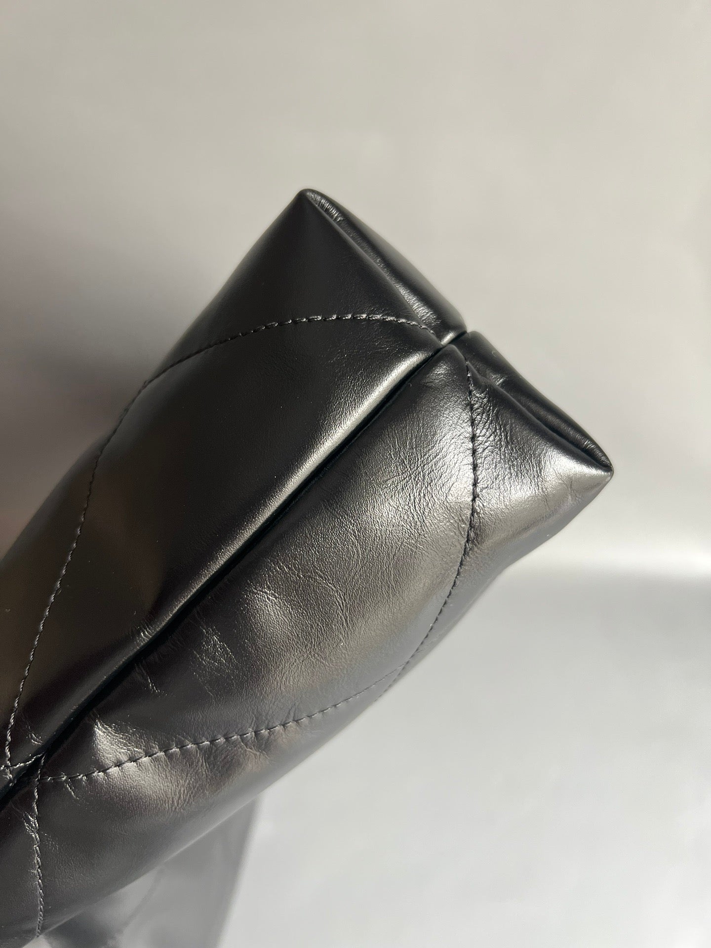 CHANEL-22bag mini golden/sliver