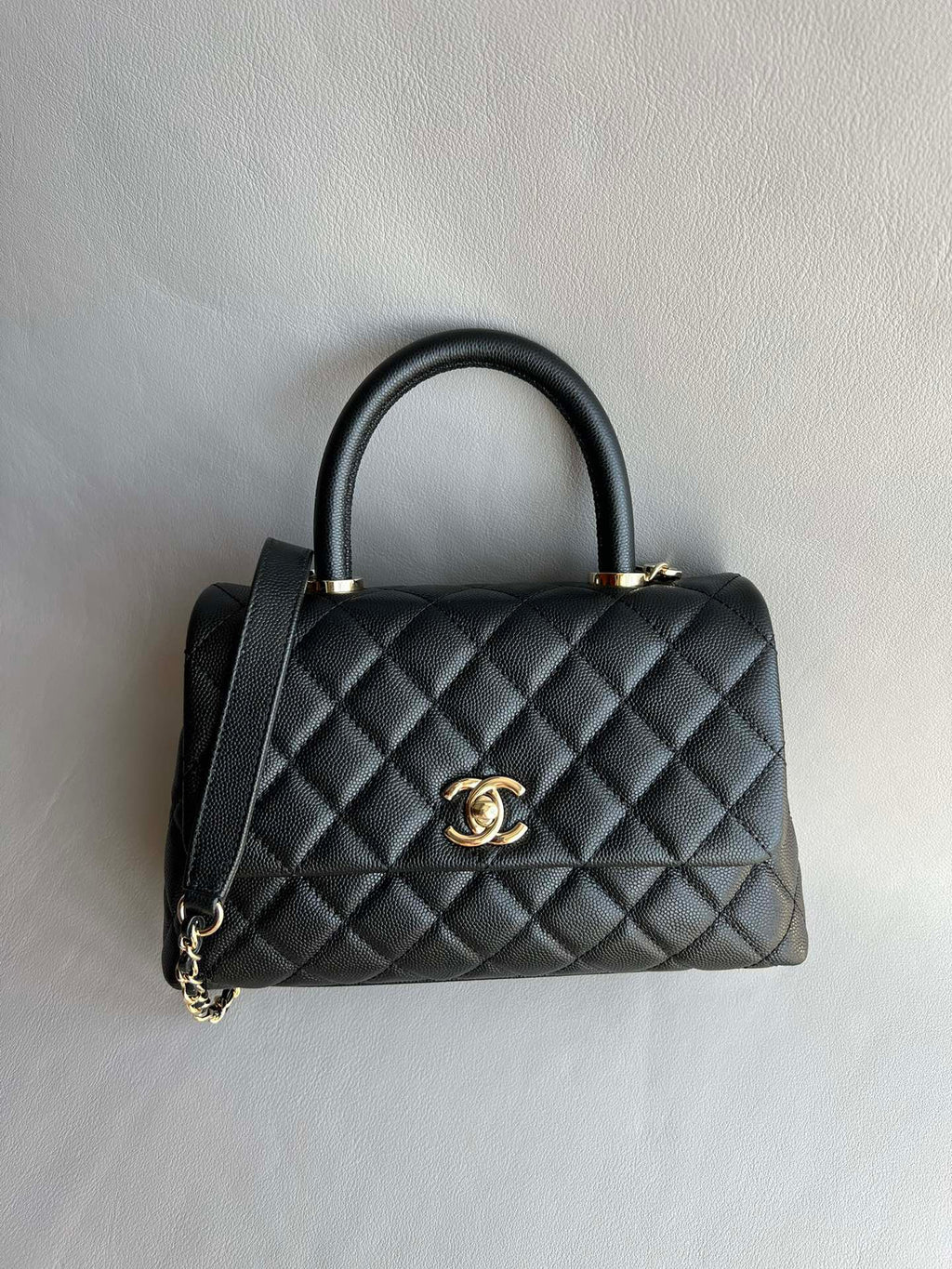 CHANEL-coco Handle Lambskin bag golden/sliver