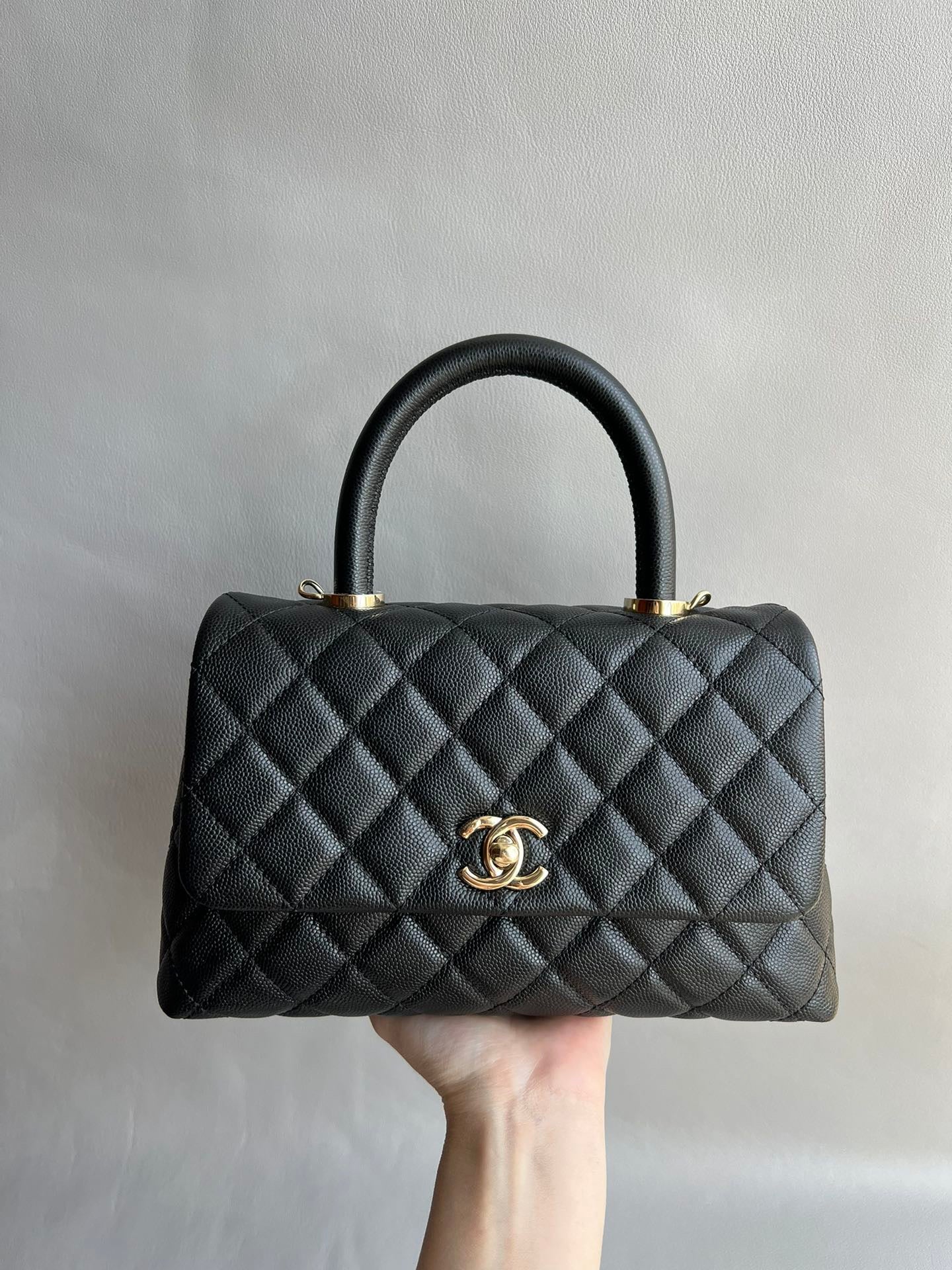 CHANEL-coco Handle Lambskin bag golden/sliver