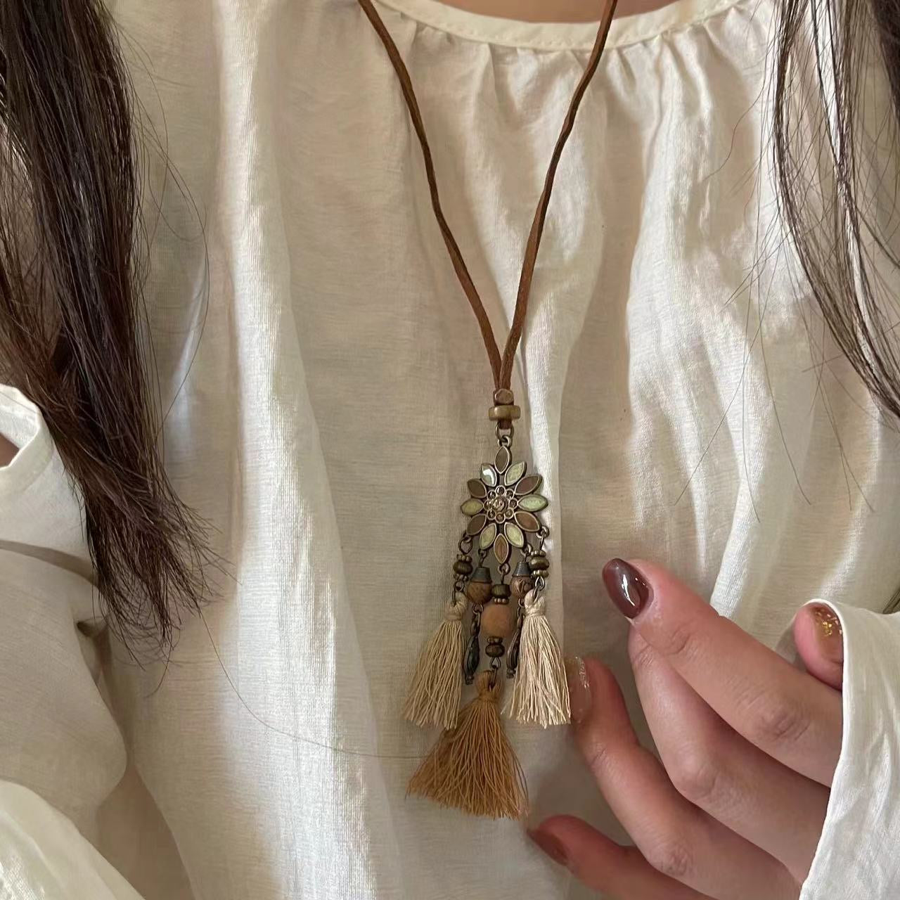 FENG SHUI - 4 New Chinese style retro ceramic butterfly bell pendant necklace new ethnic trench coat long necklace with accessories