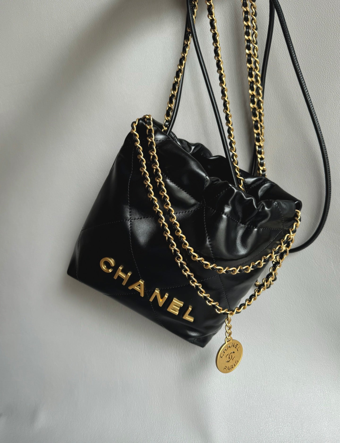 CHANEL-22bag mini golden/sliver