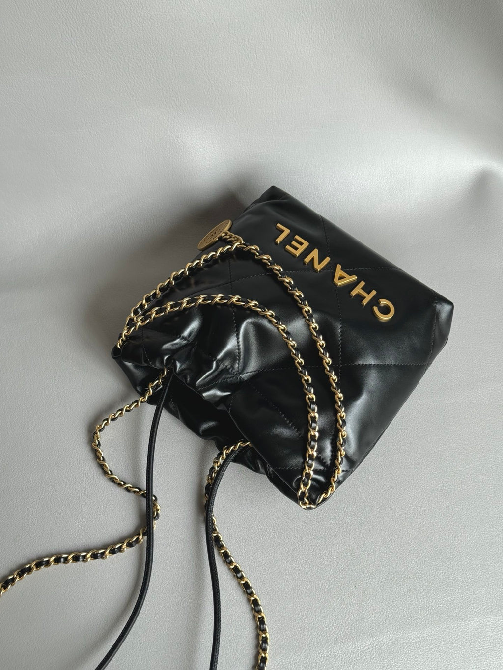 CHANEL-22bag mini golden/sliver