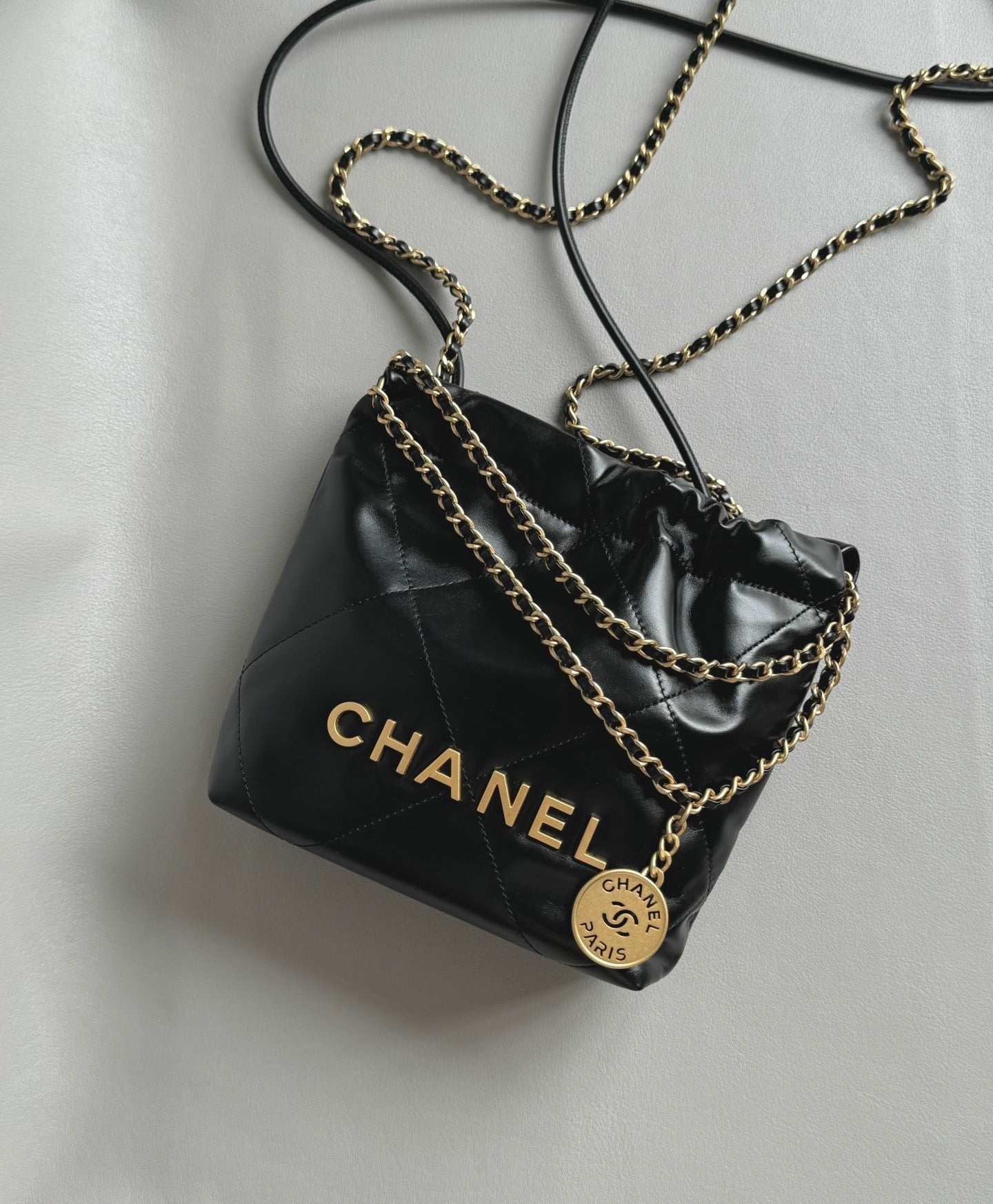 CHANEL-22bag mini golden/sliver
